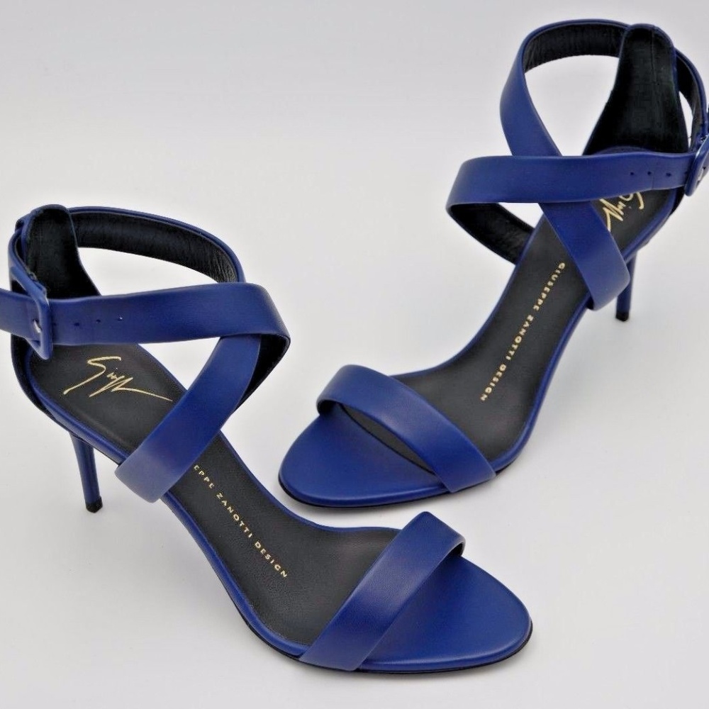 NIB Giuseppe Zanotti Leather Crisscross Sandals
